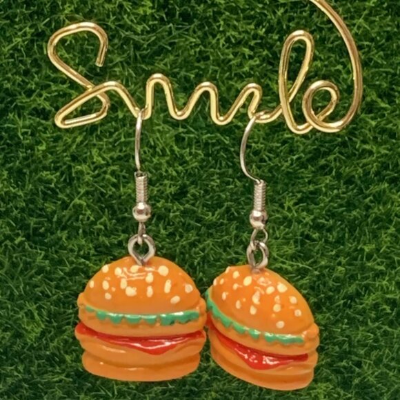 Hamburger Earring, Funny Food Earring, Silly Earring, Gift Idea, Burger Earring - Picture 3 of 5